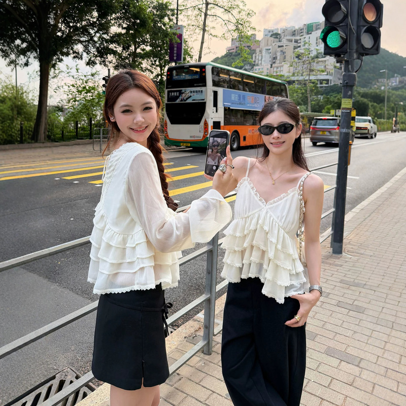 V-Neck Lace Ruffle Shirt for Women, Summer Design, Unique and Versatile Long-Sleeve Sun-Protective Chiffon Top V-Neck Lace Ruffle Shirt for Women, Summer Design, Unique and Versatile Long-Sleeve Sun-Protective Chiffon Top