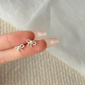 리본 귀걸이 1쌍