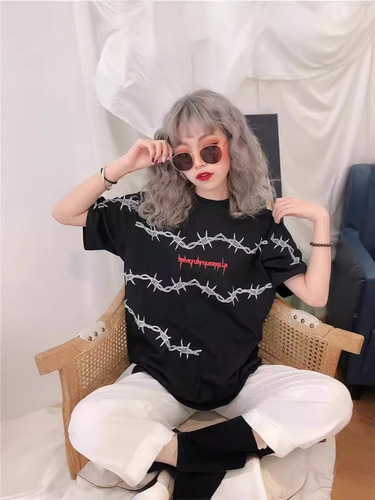 Summer thorn wire printed loose top for men and women's top trend hip-hop T-shirt round neck retro Harajuku