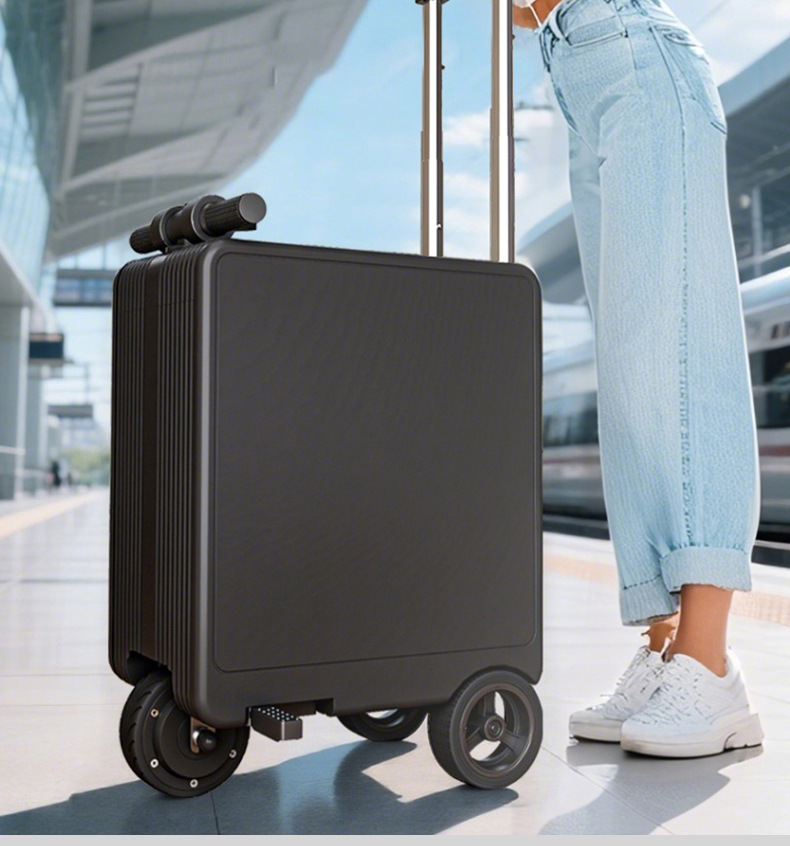 Traveling Abroad, Tourist Attractions Can Be Used as Electric Suitcases, Which Can Be Used as Alternatives to Folding Bicycles to Carry Things