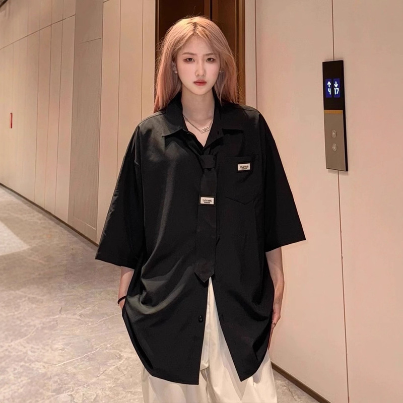 (Send a Tie) Summer Ice Silk Short-Sleeved Shirt, Loose College Style Couple Shirt, Japanese Style Handsome Sun Protection Short-Sleeved Shirt (Send a Tie) Summer Ice Silk Short-Sleeved Shirt, Loose College Style Couple Shirt, Japanese Style Handsome Sun Protection Short-Sleeved Shirt