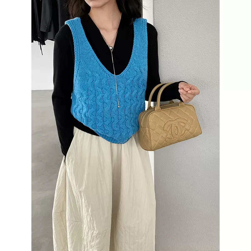 江左“叠穿的乐趣”早秋日系复古镂空针织无袖马甲背心女冬 U1298