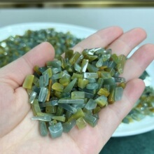 天然A货蓝水翡翠小碎石配件三彩玉石diy耳饰不规则散件配饰批发