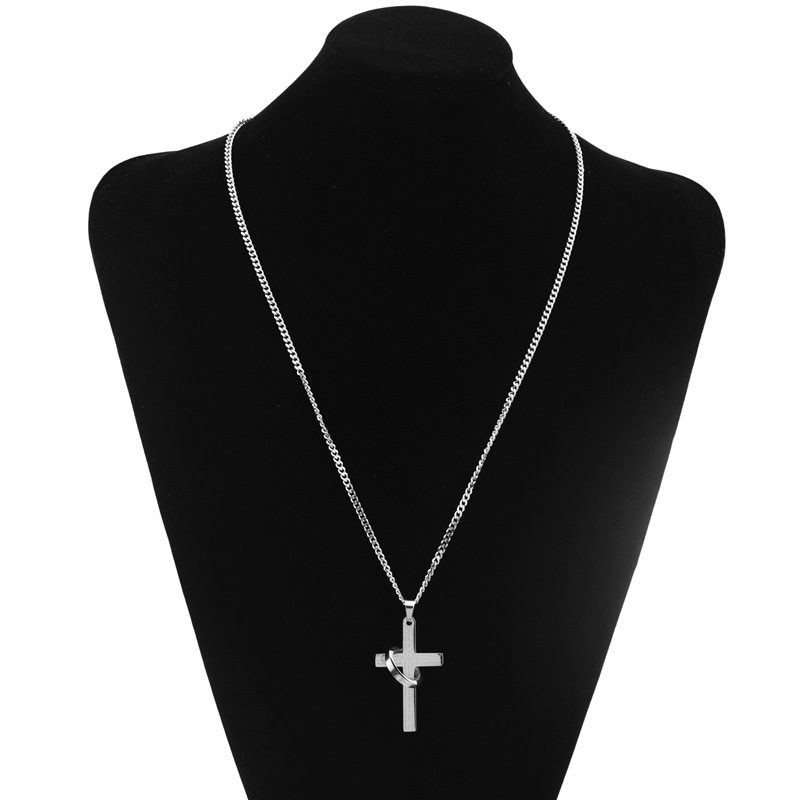 Casual Simple Style Cross Letter Titanium Steel Polishing Pendant Necklace display picture 2