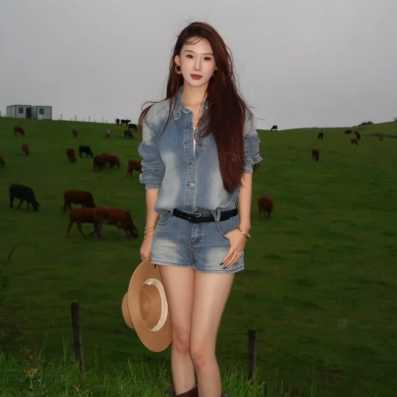 Xinjiang Northwest Western Sichuan-Xizang Travel Blue Retro Top Washed Shirt Women's Autumn Denim Shorts Two-Piece Set Xinjiang Northwest Western Sichuan-Xizang Travel Blue Retro Top Washed Shirt Women's Autumn Denim Shorts Two-Piece Set