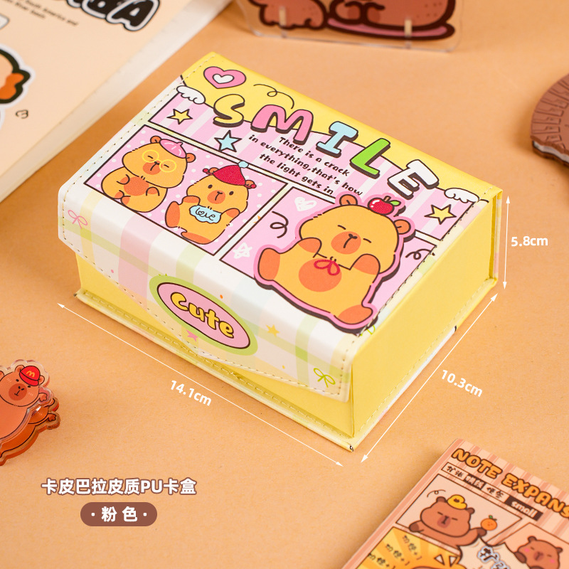 Caja de tarjeta de cuero de Kapibala PU Corazón de niña de alto valor Dibujos animados a prueba de polvo Estudiantes con hebilla magnética Caja de almacenamiento de tarjeta pequeña Escritorio