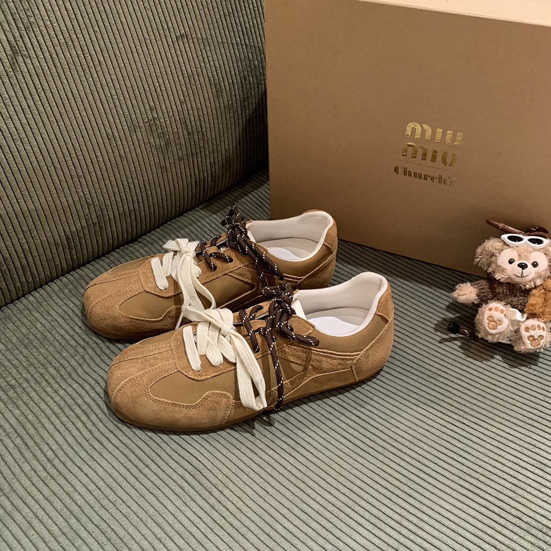 Versión de piel de vaca ~ Su Yinyin en el mismo estilo realce retro pato mandarín cordones de zapatos casuales deportes zapatos de entrenamiento alemán zapatos de mujer Forrest Gump