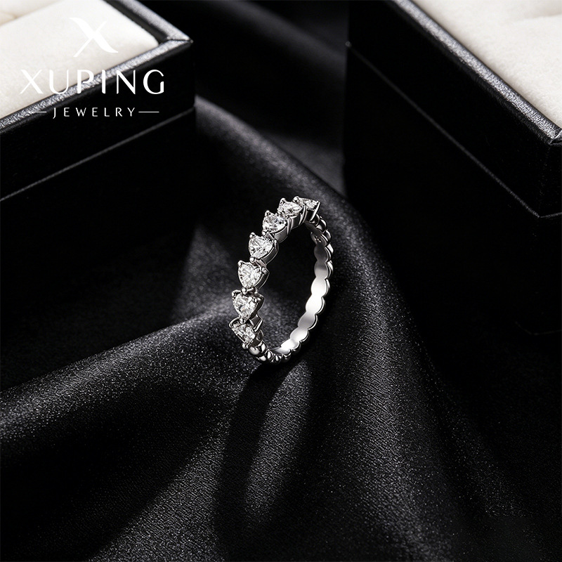 Xuping anillo de amor simple de moda aleación de cobre chapado en blanco temperamento suave viento europeo y americano anillo transfronterizo al por mayor mujeres