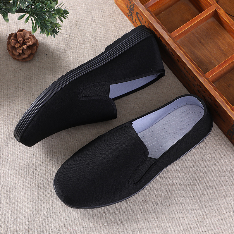 Wholesale Old Beijing Cloth Shoes for Men, All-Black Men's Shoes, Slip-On Street Shoes, Low-Cut Middle-Aged and Elderly Lazy All-Black Cloth Shoes