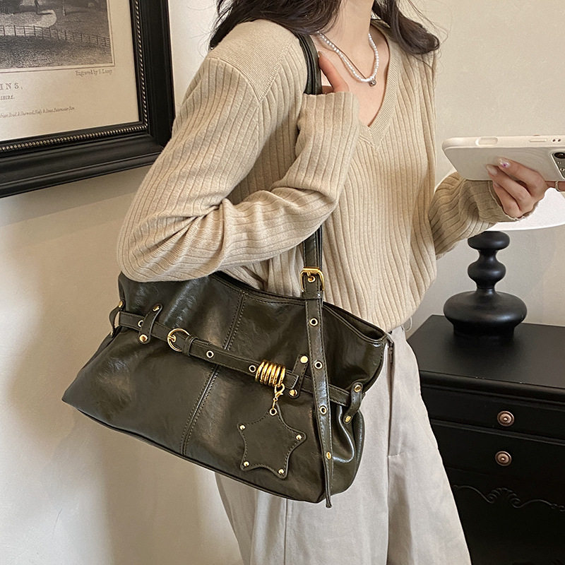 Túi xách tay nữ tote cỡ lớn chất liệu PU khóa cài nắp, đeo vai hai quai — Rượu vang đỏ, màu cà phê, xanh lá cây, đen chi tiết 20