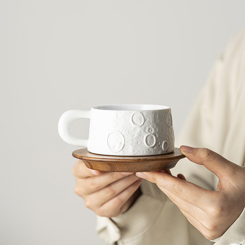 山迹先生 Coffee ceramic tea cup, minimalistic moon, Birthday gift