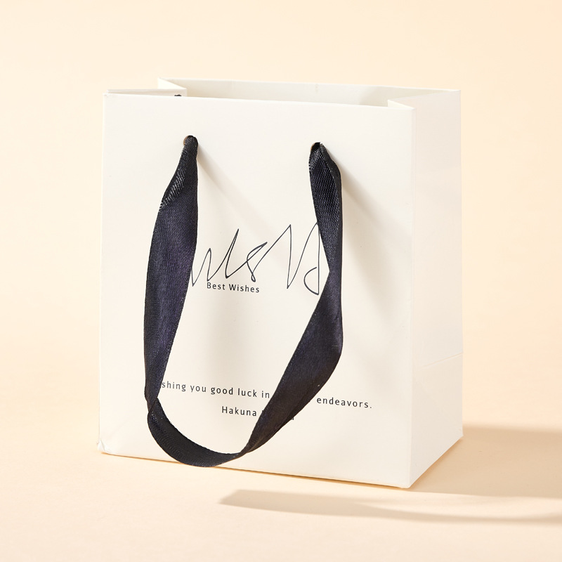 Elegante minimalistische Schmuckschatulle Armband- und Halsketten-Verpackungsbox Geschenkbox zum Valentinstag Ring- und Ohrringstecker-Schmuckschatulle