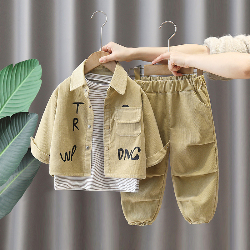 5860 Traje de otoño para niños 2025 Nuevo estilo Camisa de manga larga de primavera y otoño para niños Traje de tres piezas de pana para niños