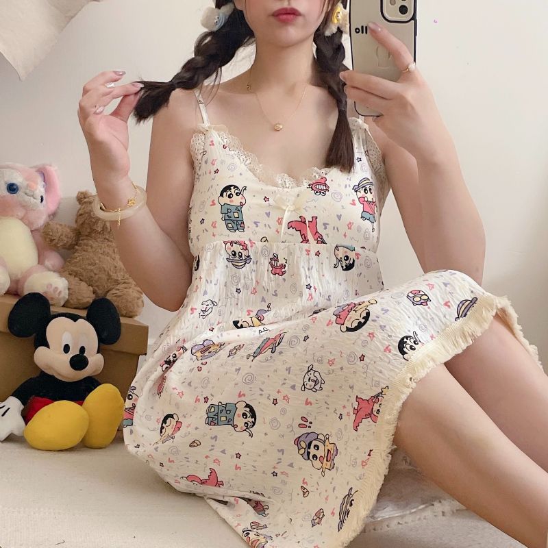 Japonés Crayon Shin-chan con almohadilla para el pecho, camisón, verano femenino, dulce servicio a domicilio, pijama de hilo de algodón de nube, se puede usar afuera