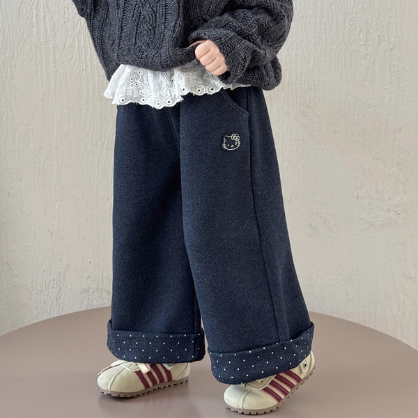 Demi-season trousers