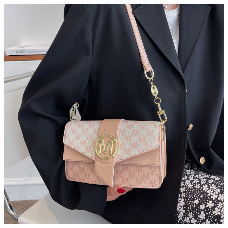 Unterarmtasche für Frauen 2023 neuer Stil französische Nische High-End-Modekette Umhängetasche beliebte kleine quadratische Tasche_voghion.com