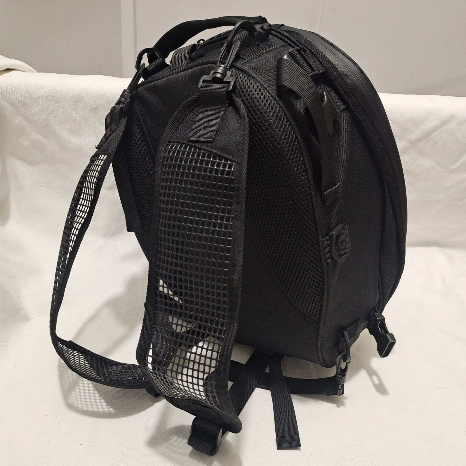 Bolsa de casco de motocicleta bolsa de asiento trasero doble hombro espalda máquina de embalaje bolsa de cola bolsa de caballero puede contener casco completo bolsa de motocicleta