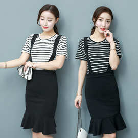 2022夏新款韩版显瘦吊带连衣裙+条纹短袖t恤套装裙中长款两件套女