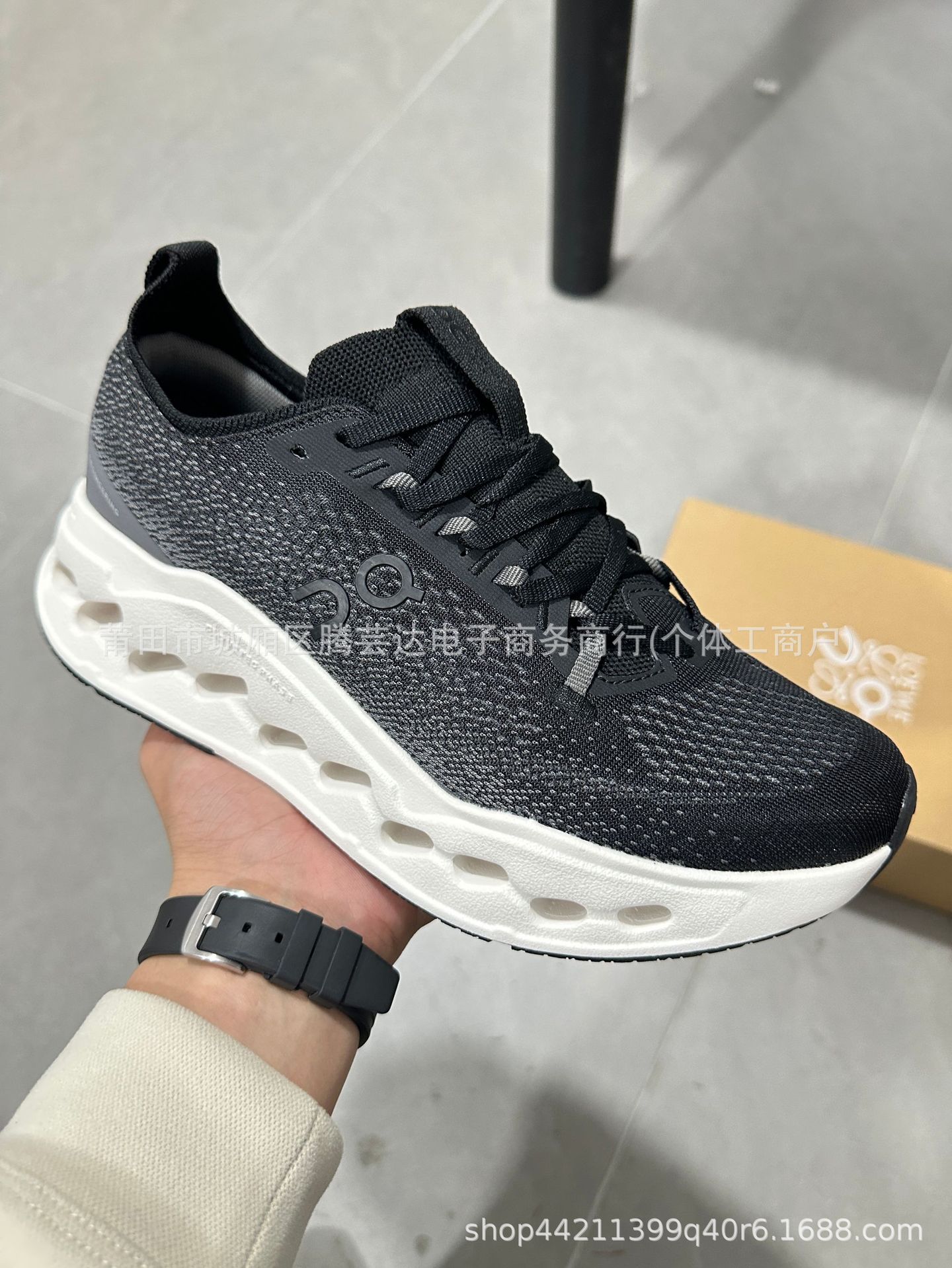 Fábrica de zapatos Putian Onn Run Cloudsurfer Max cómodos y transpirables zapatos deportivos casuales para hombres y mujeres