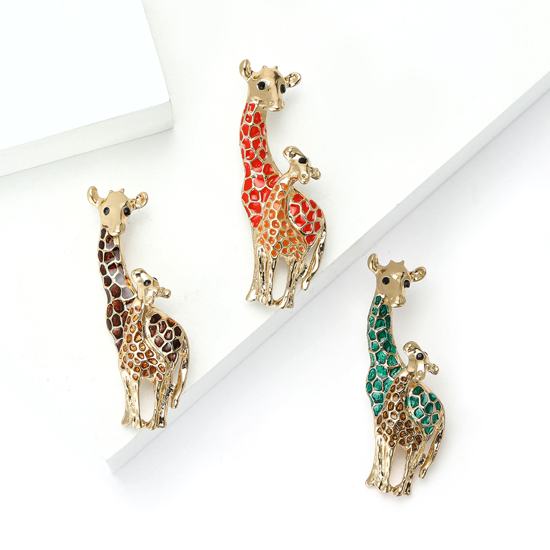 Fashion multi-color alloy oil drop enamel giraffe brooch temperament exaggerated men's and women's clothing corsage jewelry pins
