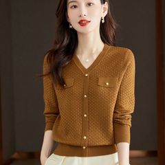 春秋打底衫洋气秋装2025年新款女装短款毛衣早秋长袖薄款针织上衣