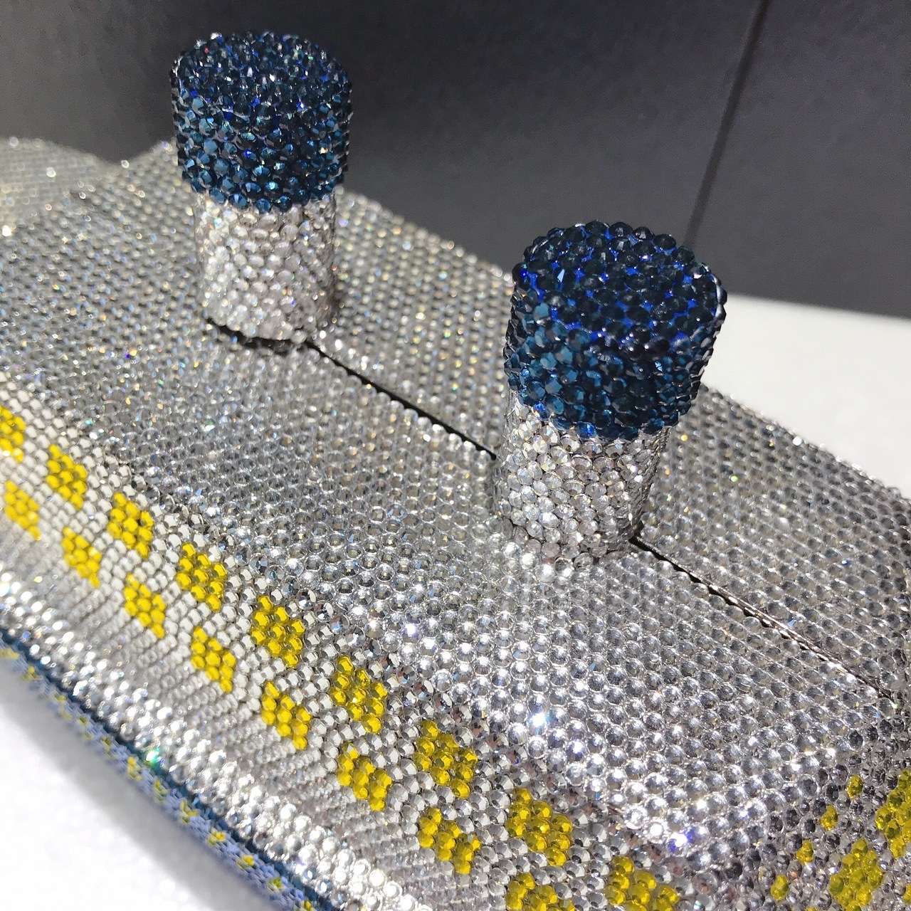 Fuente transfronteriza de cruceros estilo paquete de banquete de diamantes paquete de cristal de diamantes paquete de banquete personalidad bolso de mano de mujer