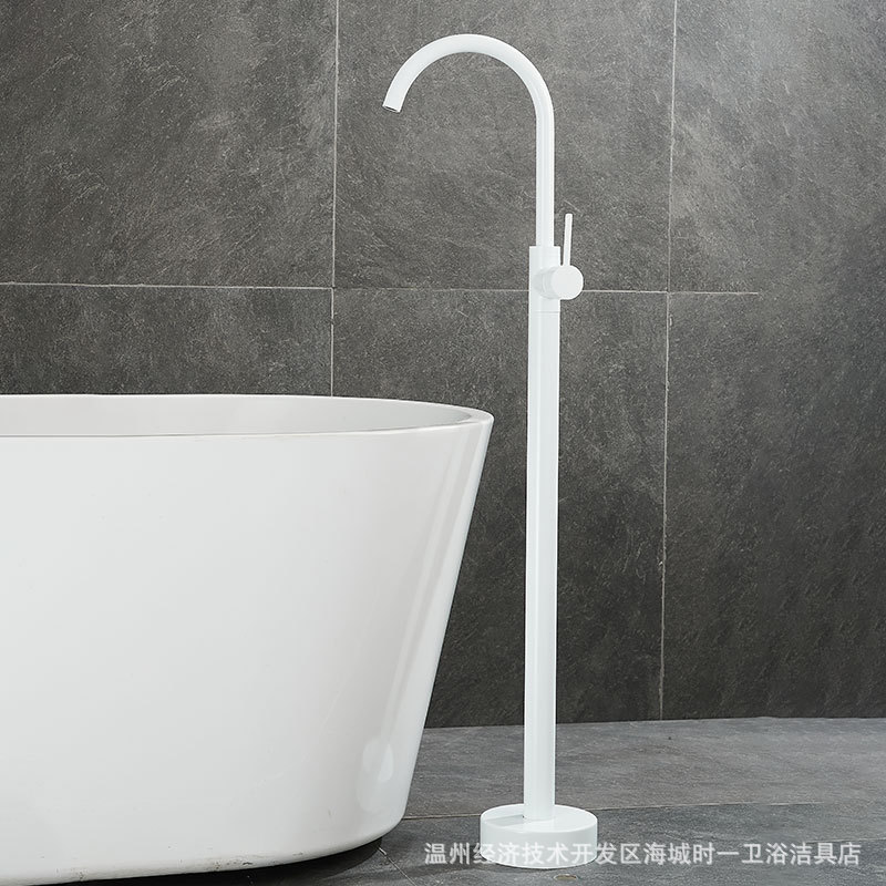 All-copper gun, grey floor-standing bathtub, faucet, independent hot and cold column basin, wooden bucket, shower head, light luxury undefined