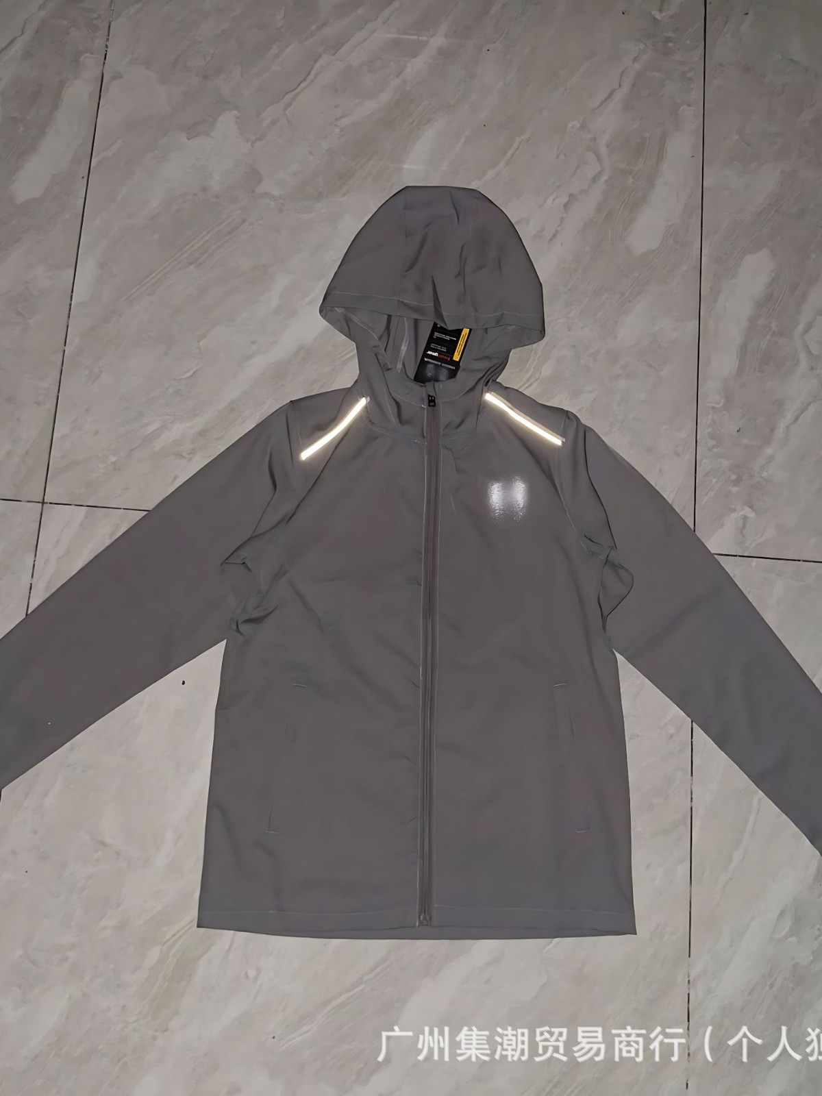 Nuevo traje de asalto deportivo de hielo primavera y otoño chaqueta de secado rápido chaqueta encapuchada a prueba de viento chaqueta de otoño chaqueta de hombre