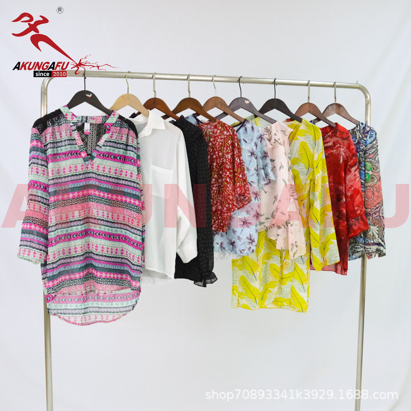 Wholesale Second-Hand Silk Blouse Women's Silk Shirt Casual Women's Comfortable Loose Mother's Shirt Old Clothes