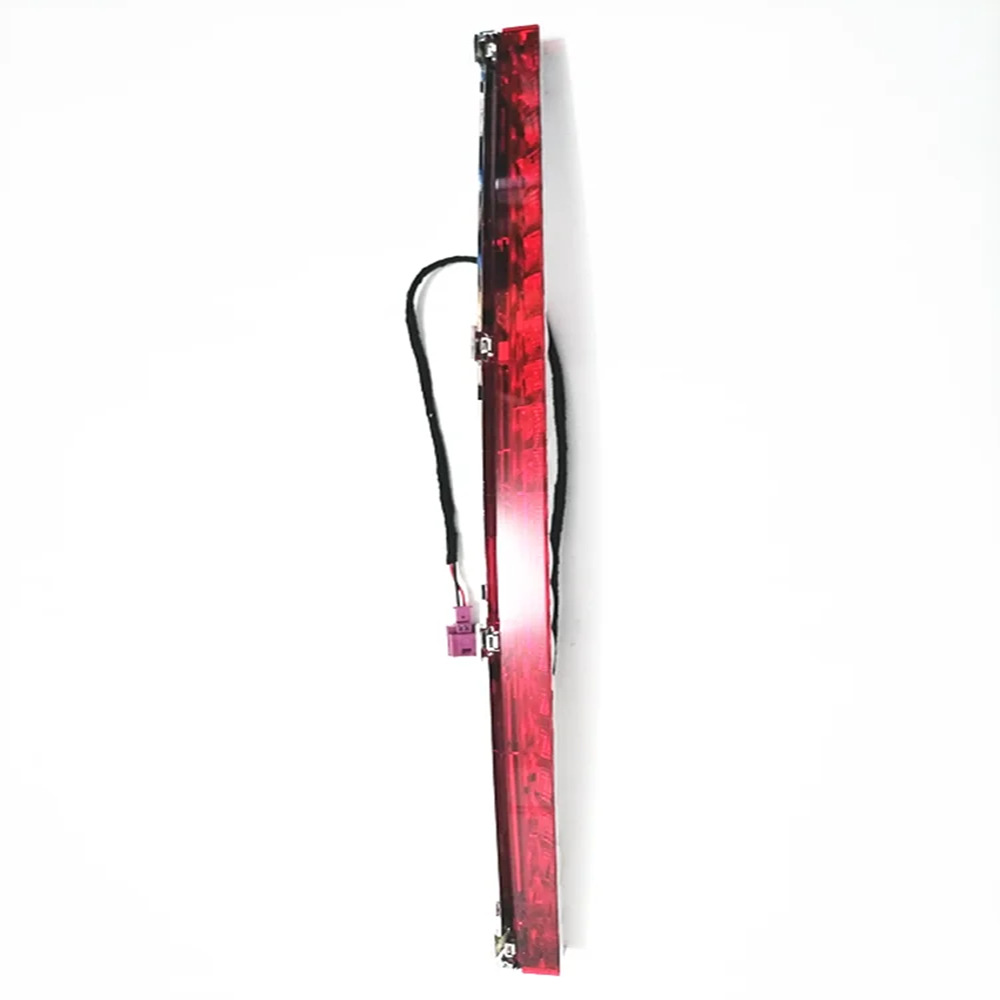 A0999067500 Mercedes-Benz Rear High-Mounted Brake Light Warning Light W205 C200 C260 W238 E200