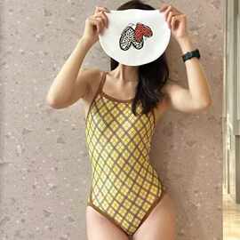 【菠萝蜜语】游泳衣女连体三角新款带胸垫竞速高级感泡温泉泳装