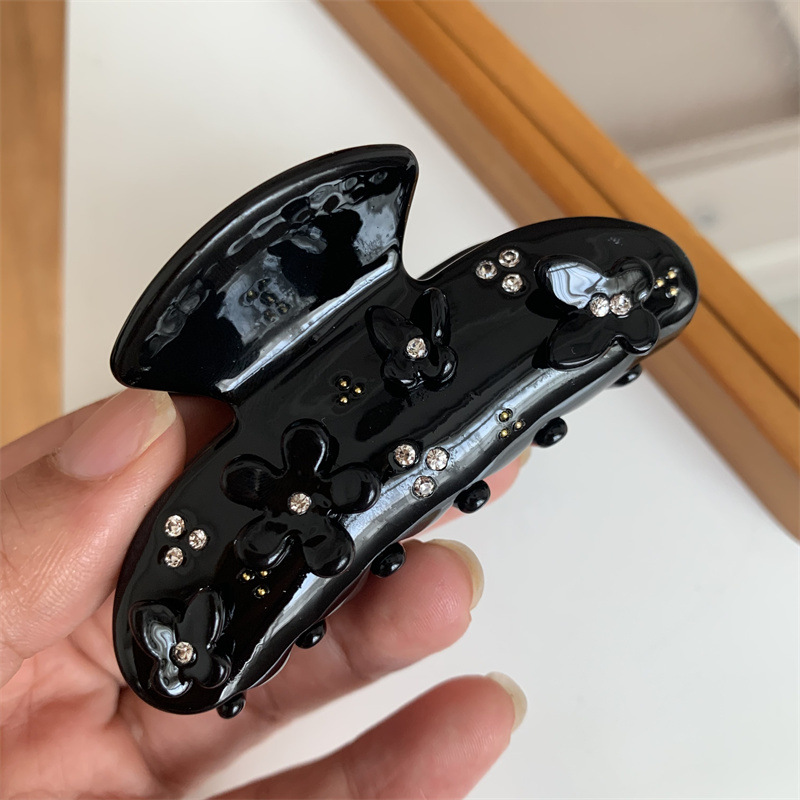 Estilo coreano Mori mariposa agarre pétalo cabeza de espalda boca de tiburón agarre del pelo industria pesada nicho diamante incrustado placa azul claro agarre del pelo