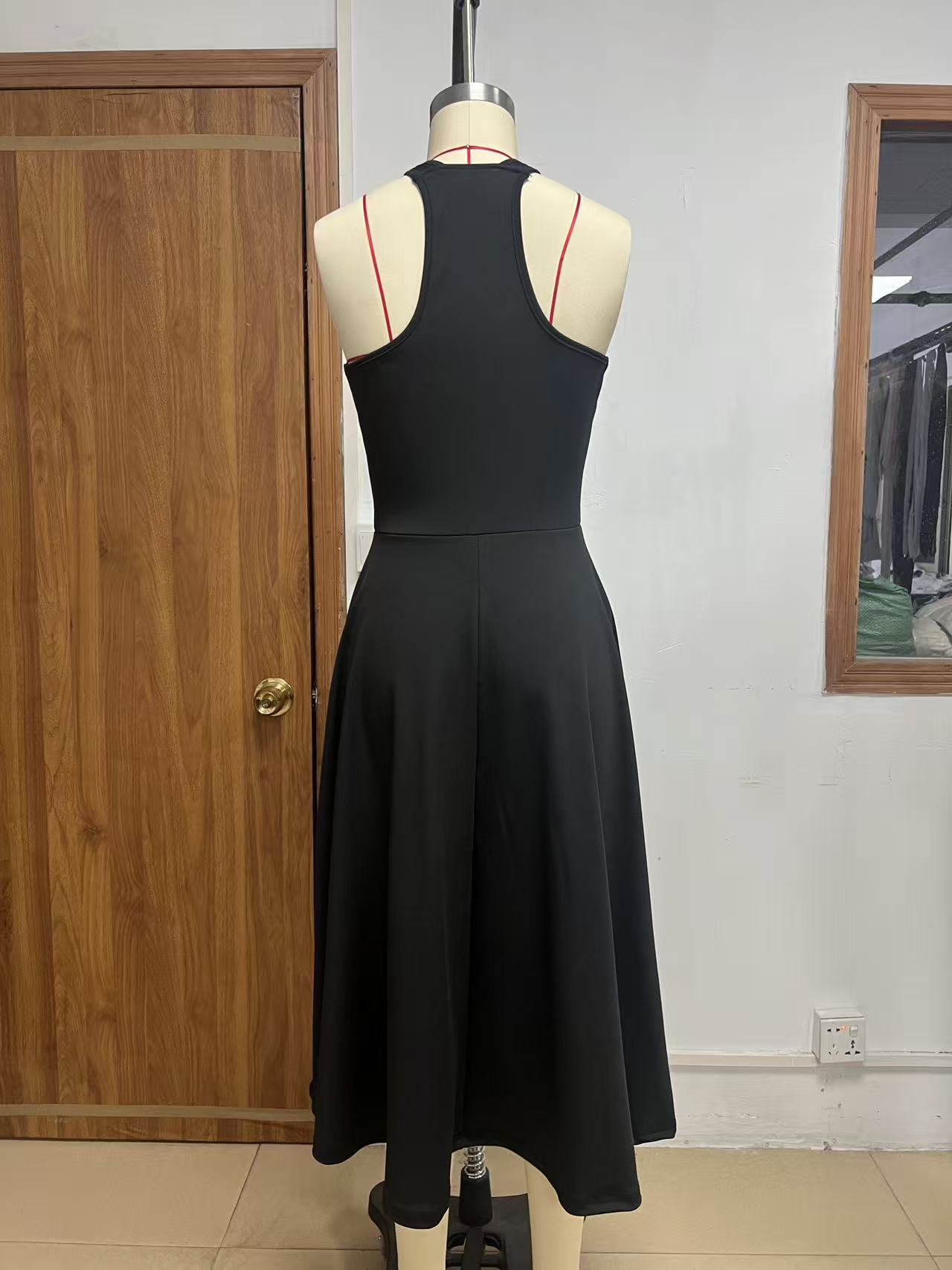 Women's Clothing Women's Retro Elegant Black Long Dress Keyhole Backless Halter Neck A Line For Formal & Casual For Women_ecoleips.com