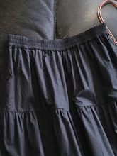 780#2023复古法式设计感高级日系休闲褶皱伞裙A字黑色蛋糕半身裙