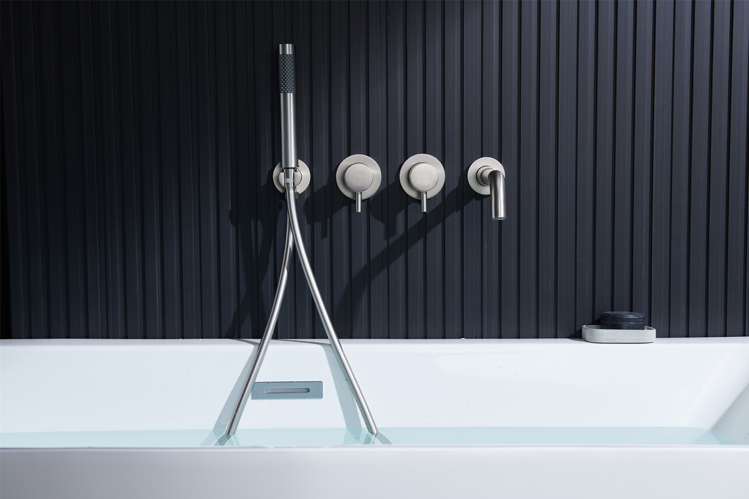 Amazon all-copper built-in bathtub faucet, hot and cold mixed water faucet, bathroom shower, hotel concealed installation full figure