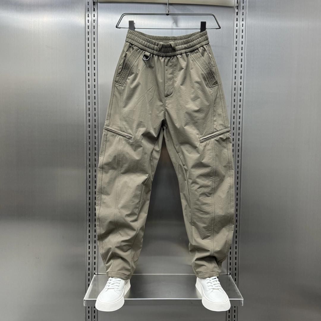 Latzhose mit Reißverschluss im Scimitar-Stil für Herren (Herbst/Winter 2026) – Amerikanische, lockere, gerade geschnittene Harlan-Hose – Vielseitige Freizeithose für Outdoor-Aktivitäten_voghion.com