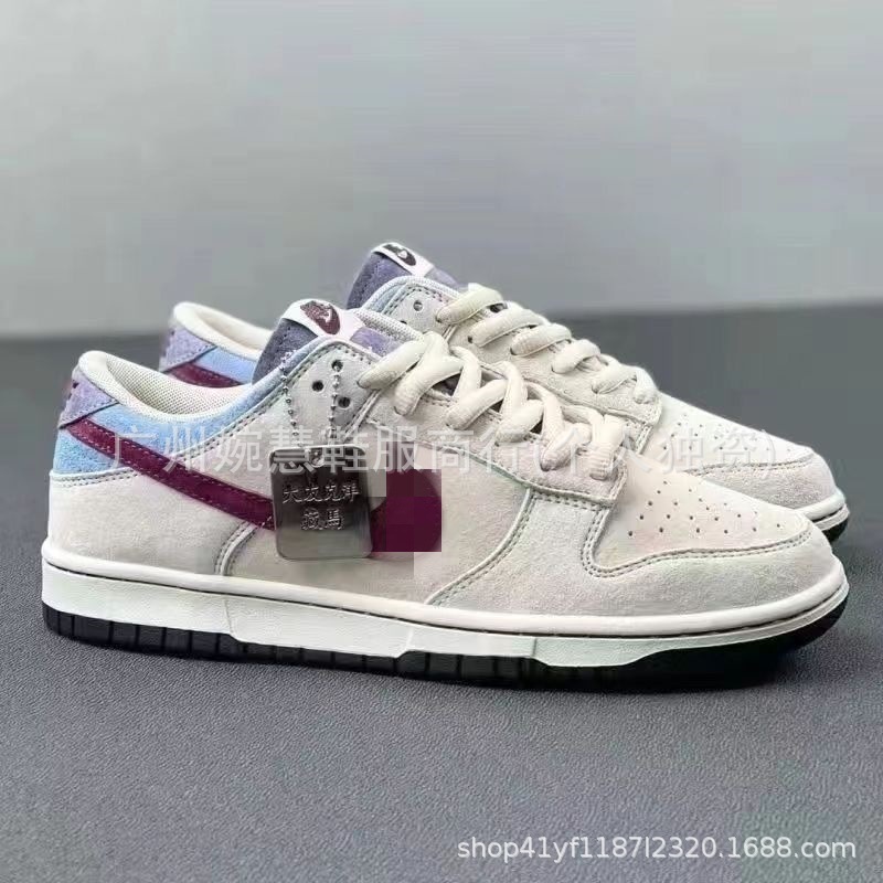 新商品の大友克洋DUNK SB連名の低い板靴は馬の白い茶色の暗い茶色の友達のレジャーの潮流の運動靴を隠します。|undefined