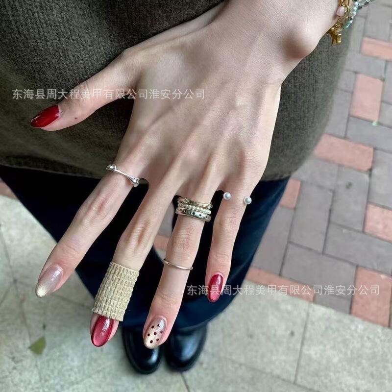 New Exquisite Rose-Colored Nail Art with a Whitening Effect, High-End Cat-Eye Nail Stickers, Short Glass Bead Handmade Press-On Nails New Exquisite Rose-Colored Nail Art with a Whitening Effect, High-End Cat-Eye Nail Stickers, Short Glass Bead Handmade Press-On Nails
