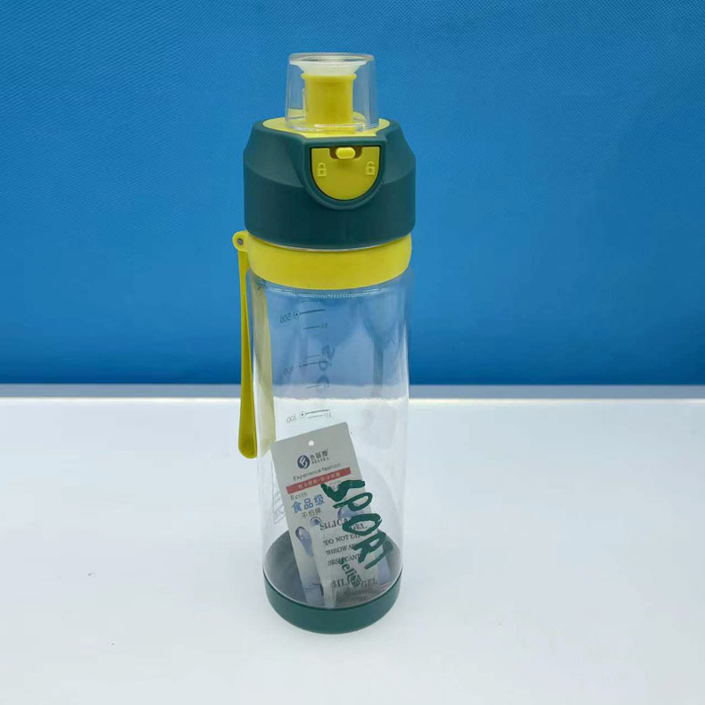 Nueva taza de agua de plástico estudiante portátil deportes al aire libre pato paja taza de agua deportes espacio taza se puede utilizar como logotipo