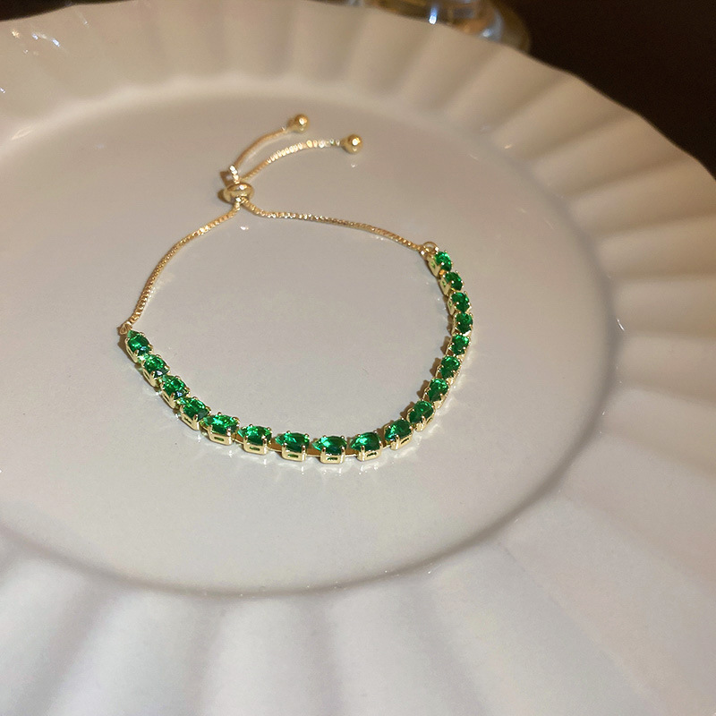 Pulsera de mariposa ovalada de diamantes de galvanoplastia de oro real Pulsera ajustable de estilo de palacio de lujo ligero Pulsera de moda de alta calidad para mujer