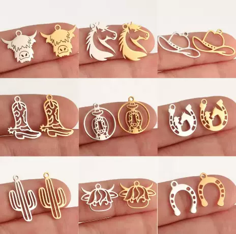 跨境新款西部牛仔靴子马蹄铁仙人掌不锈钢抛光饰品DIY吊坠配件