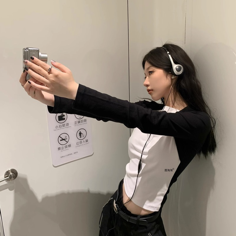 Y2K辣妹日式银色有线耳机拍照道具装饰小巧挂脖头戴式旅游穿搭|undefined