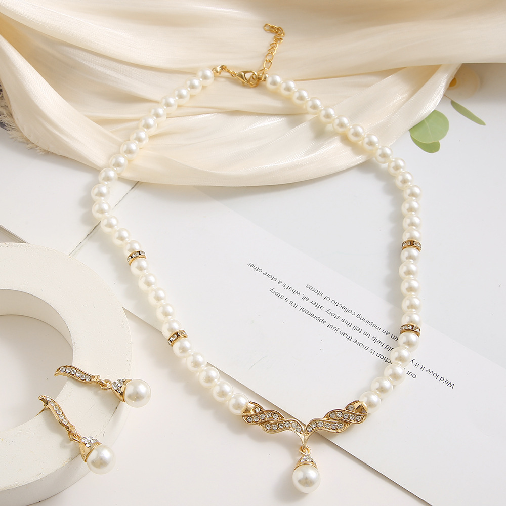 欧美跨境人造珍珠镶钻水晶项链耳环首饰套装女式新娘项饰品批发_