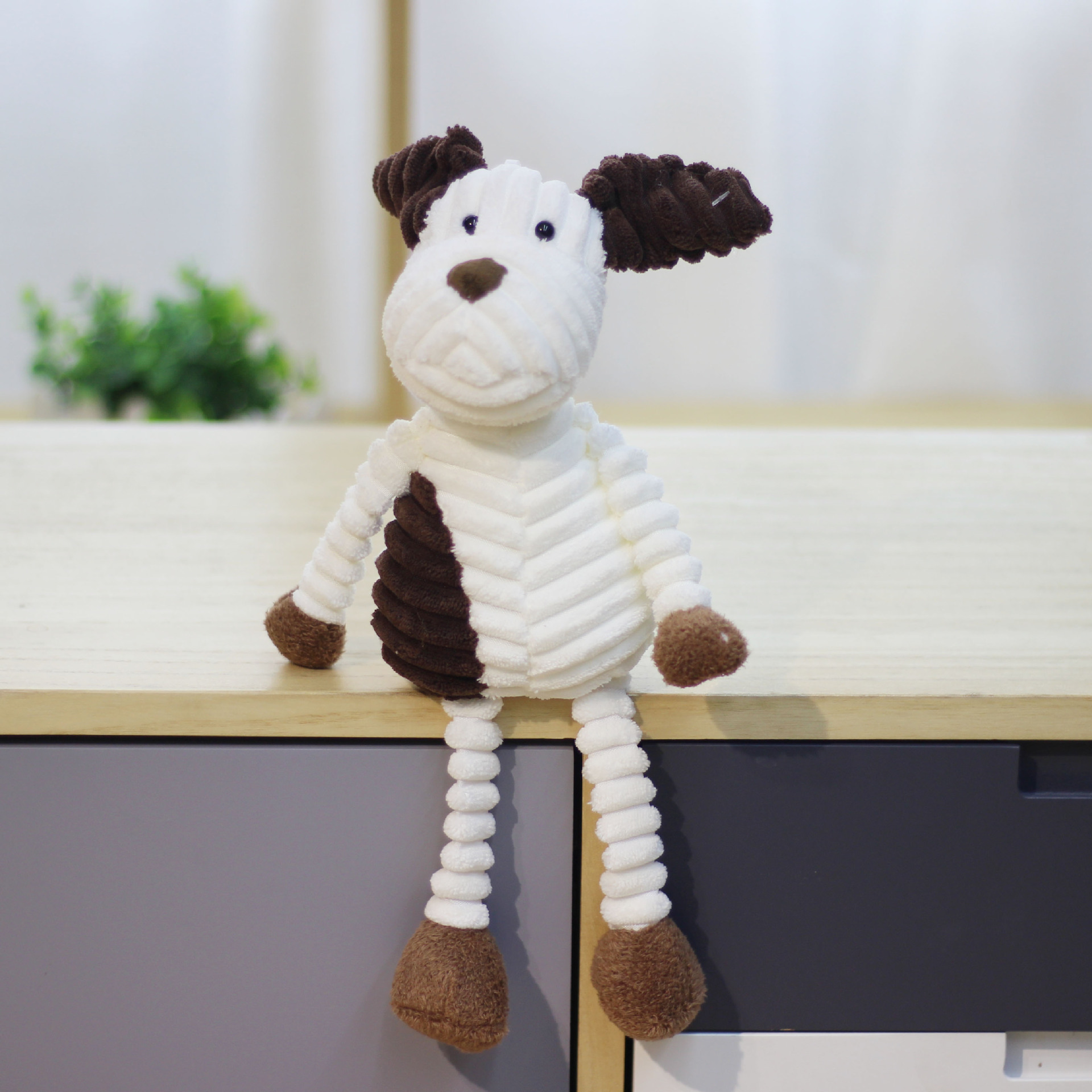 Fuente de la fábrica a rayas animal felpa muñeca de juguete creativo animal muñeca grab máquina muñeca al por mayor accesorios de ropa