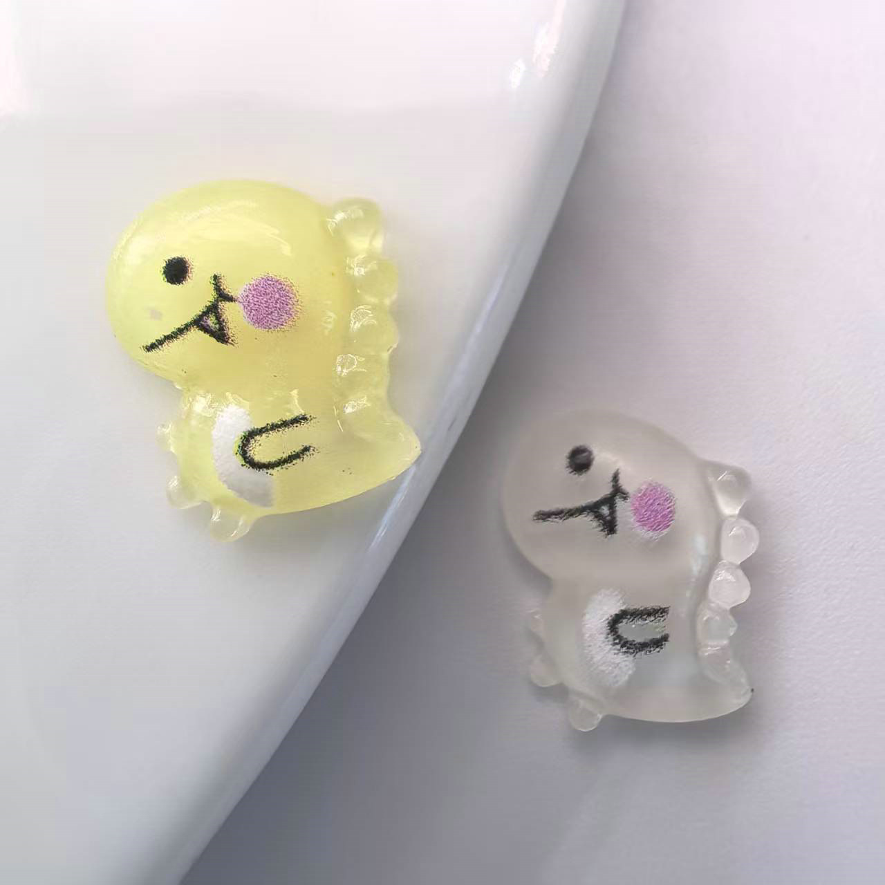 卡通恐龙美甲饰品批发指甲装饰diy穿戴甲美甲饰品配饰0013