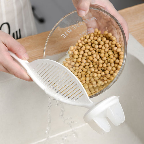 Kitchen rice washing spoon rice washing rice washing sieve household creative rice washing artifact brush plastic drain basket rice washing basin sieve