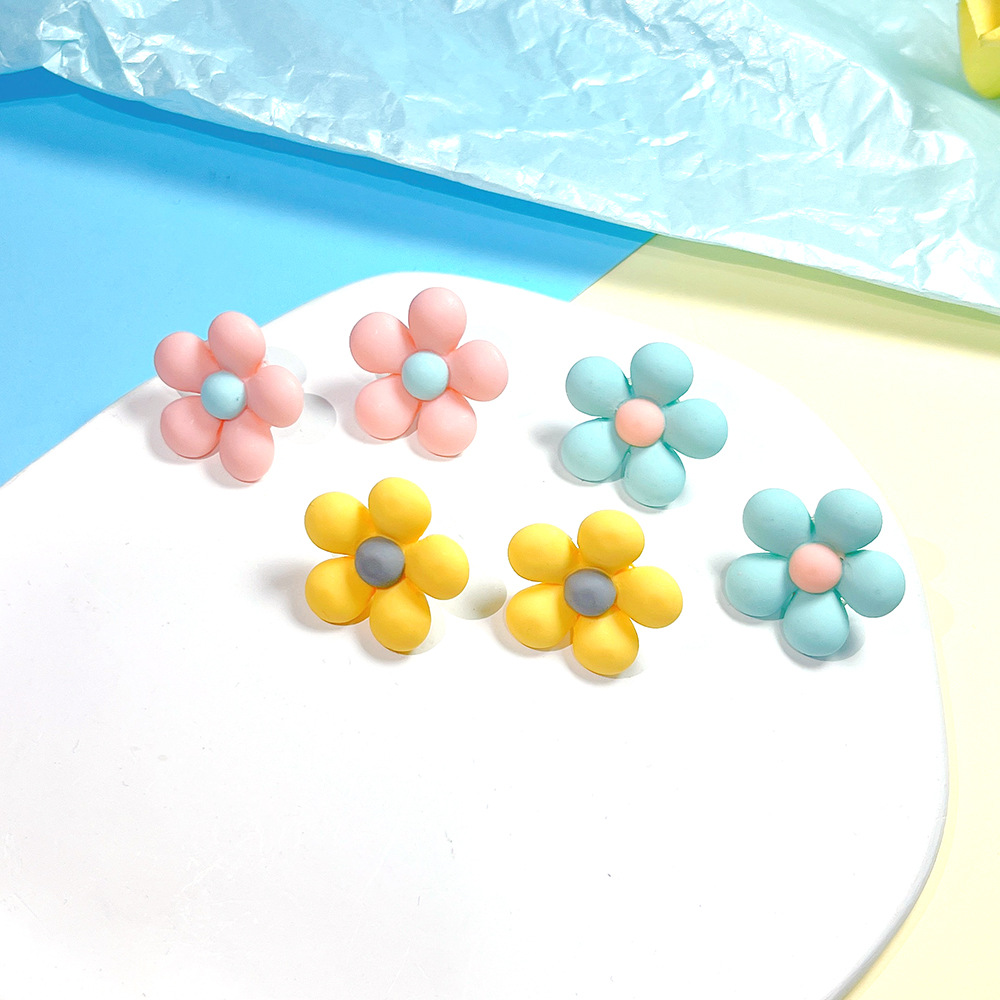 1 Pair Quantity Sweet Flower Resin Women's Ear Studs