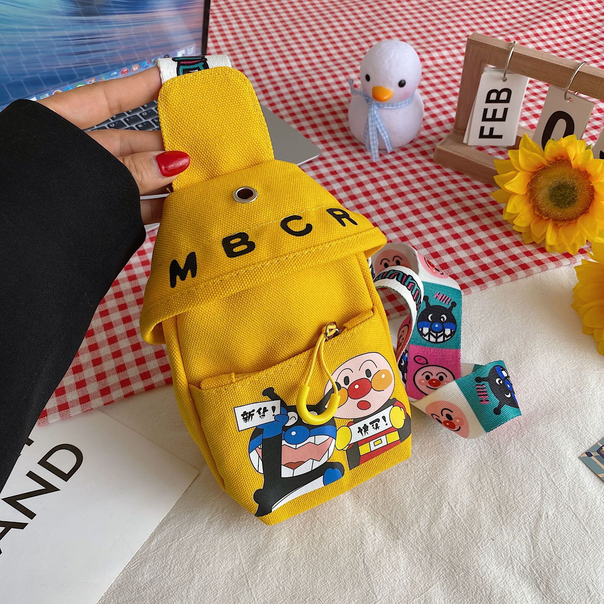 Internet celebridad de los niños pequeña bolsa de hombro nueva moda estudiante lienzo bolsa de pecho ins estilo occidental Banda ancha bolsa de hombro bolsa de mensajero