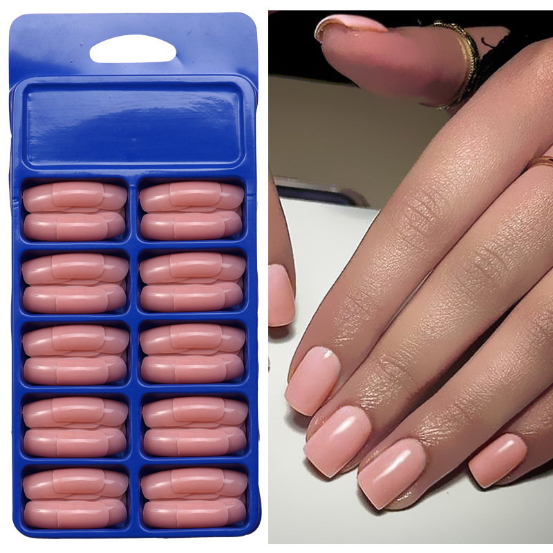 120 piezas de uñas falsas de color sólido desnudas cuadradas cortas desmontables de uñas en una caja azul