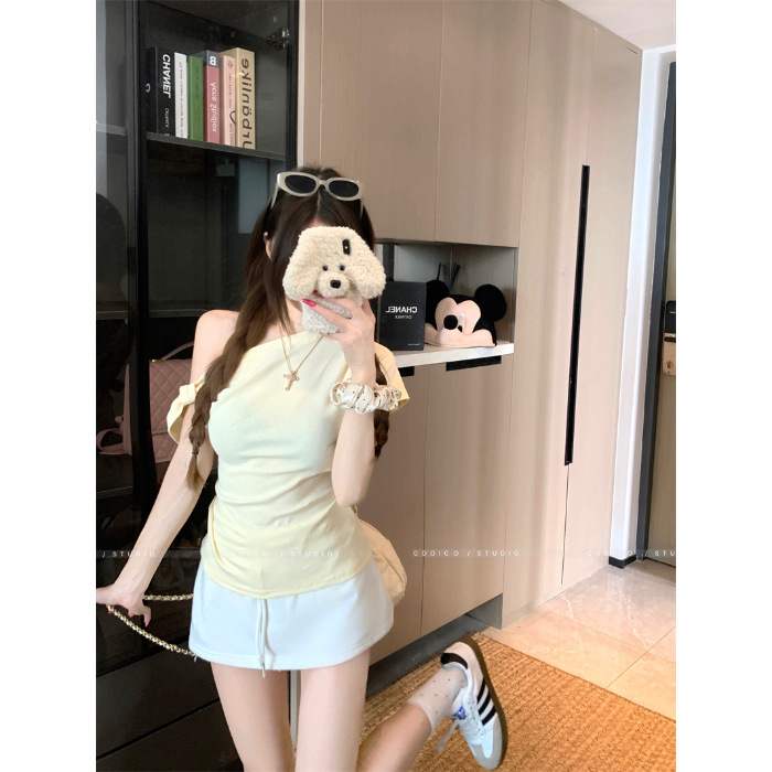 CallmeEar//【デコンストラクトオフショルダーT】夏デザインの女性用半袖オフショルダートップス|undefined